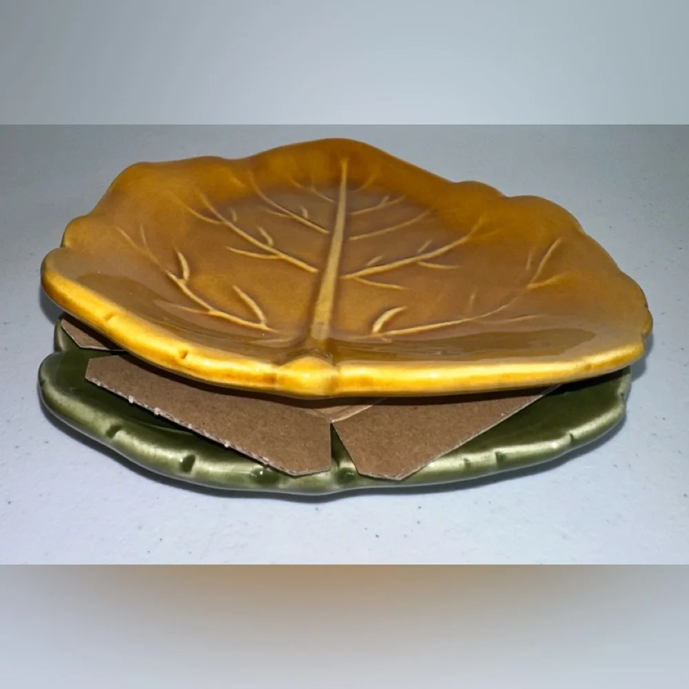 Barbara Eigen Crate & Barrel Leaf Shaped Appetizer Set of 4 Different Co…